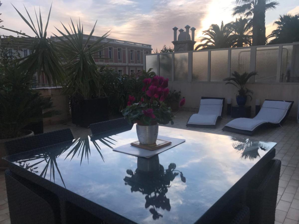 Appartement Terrasse Dans Palace Centre Ville Menton Exteriör bild