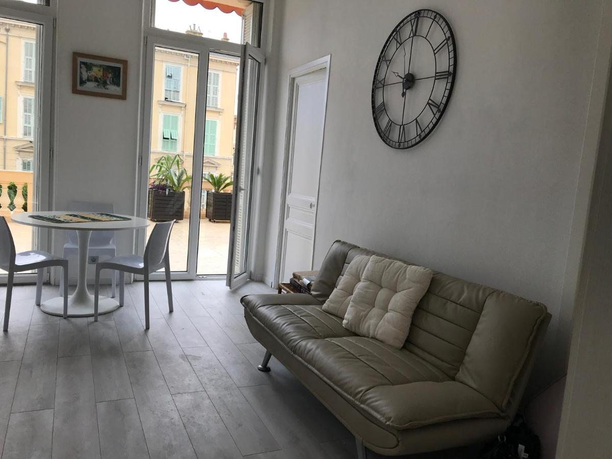 Appartement Terrasse Dans Palace Centre Ville Menton Exteriör bild