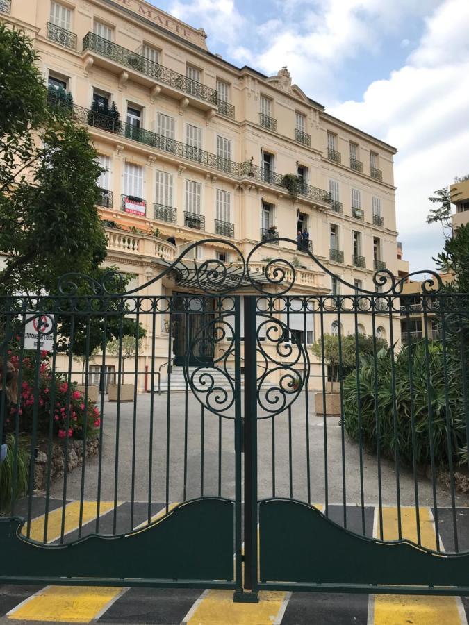 Appartement Terrasse Dans Palace Centre Ville Menton Exteriör bild