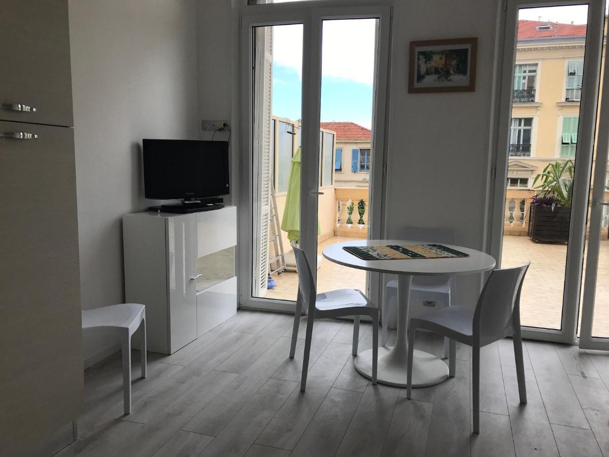 Appartement Terrasse Dans Palace Centre Ville Menton Exteriör bild